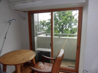 ナチュラルなのにピリッと引き締まったキッチン